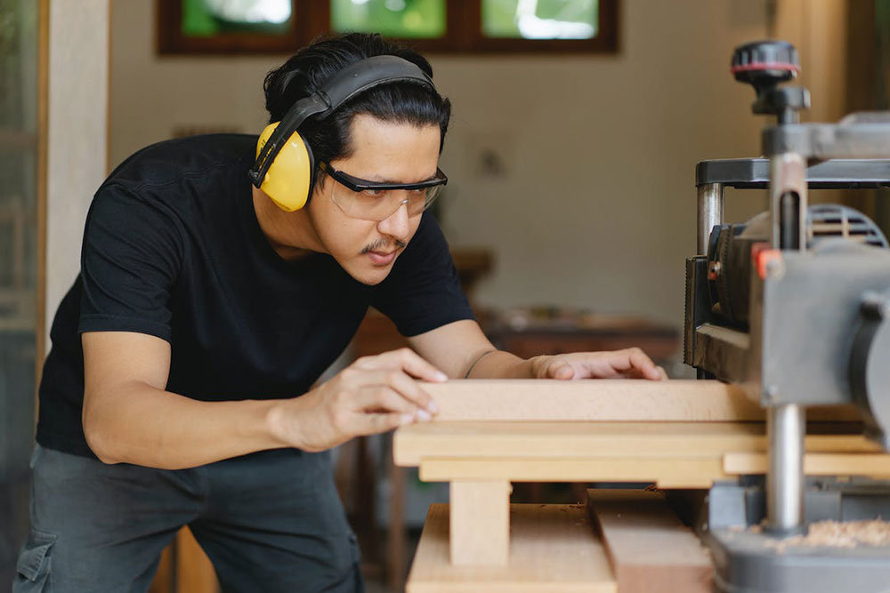 Mastering Planer Techniques for Smooth Wood Surfaces